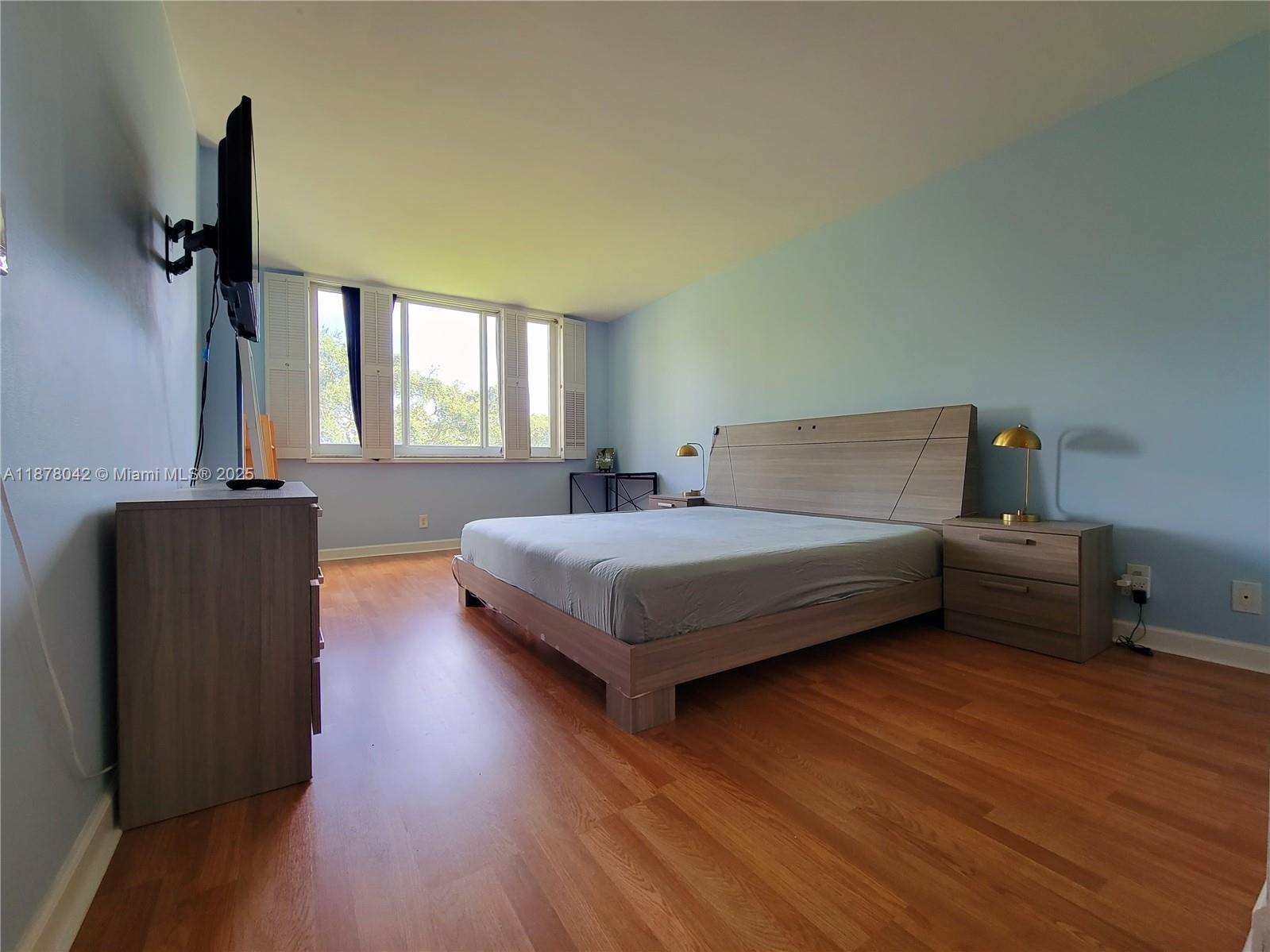 HILLCREST EAST NO 24 COND - Residential Lease