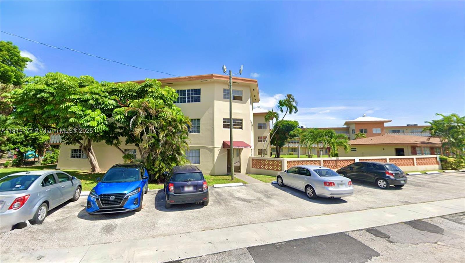Rental Property at 1855 Ne 121st St 16, North Miami, Miami-Dade County, Florida - Bedrooms: 1 
Bathrooms: 1  - $1,750 MO.
