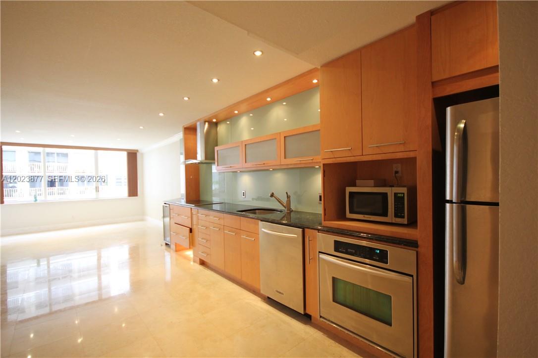 THE CARRIAGE HOUSE - Residential