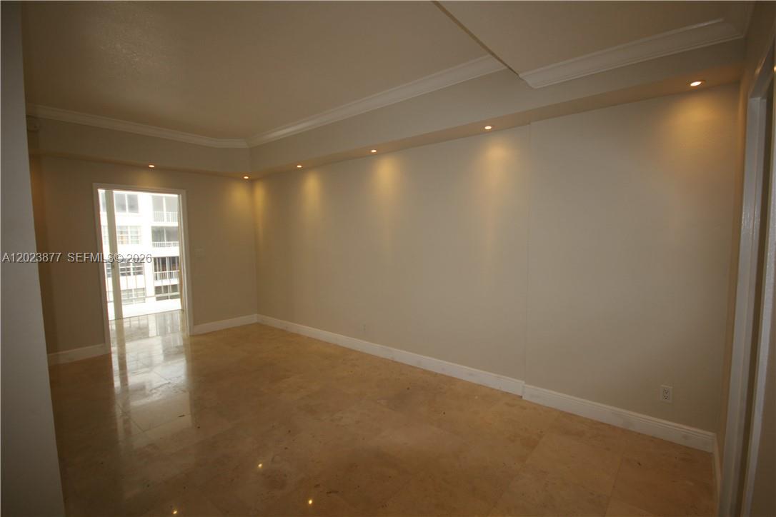THE CARRIAGE HOUSE - Residential