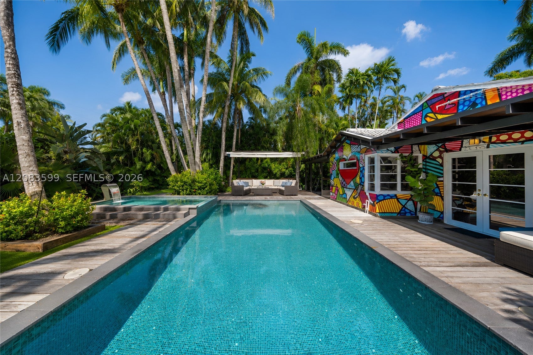 238 E San Marino Dr
