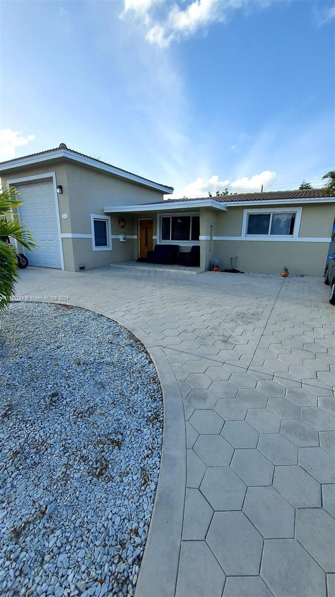 3209 Roosevelt St St, Hollywood, Broward County, Florida - 3 Bedrooms  
2 Bathrooms - 