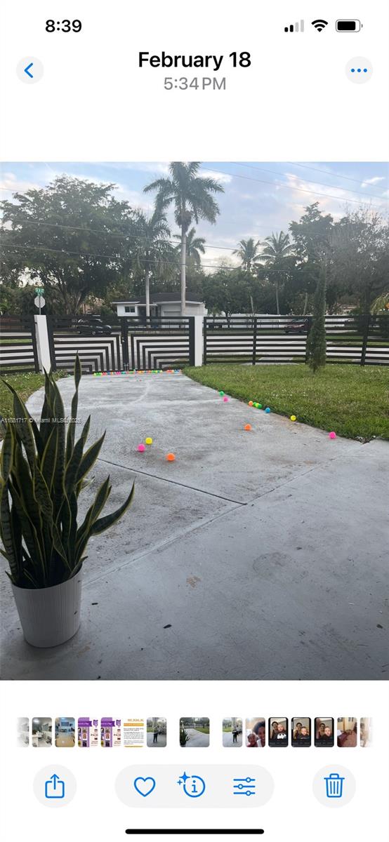 POINCIANNA MANOR SEC 4 - Residential