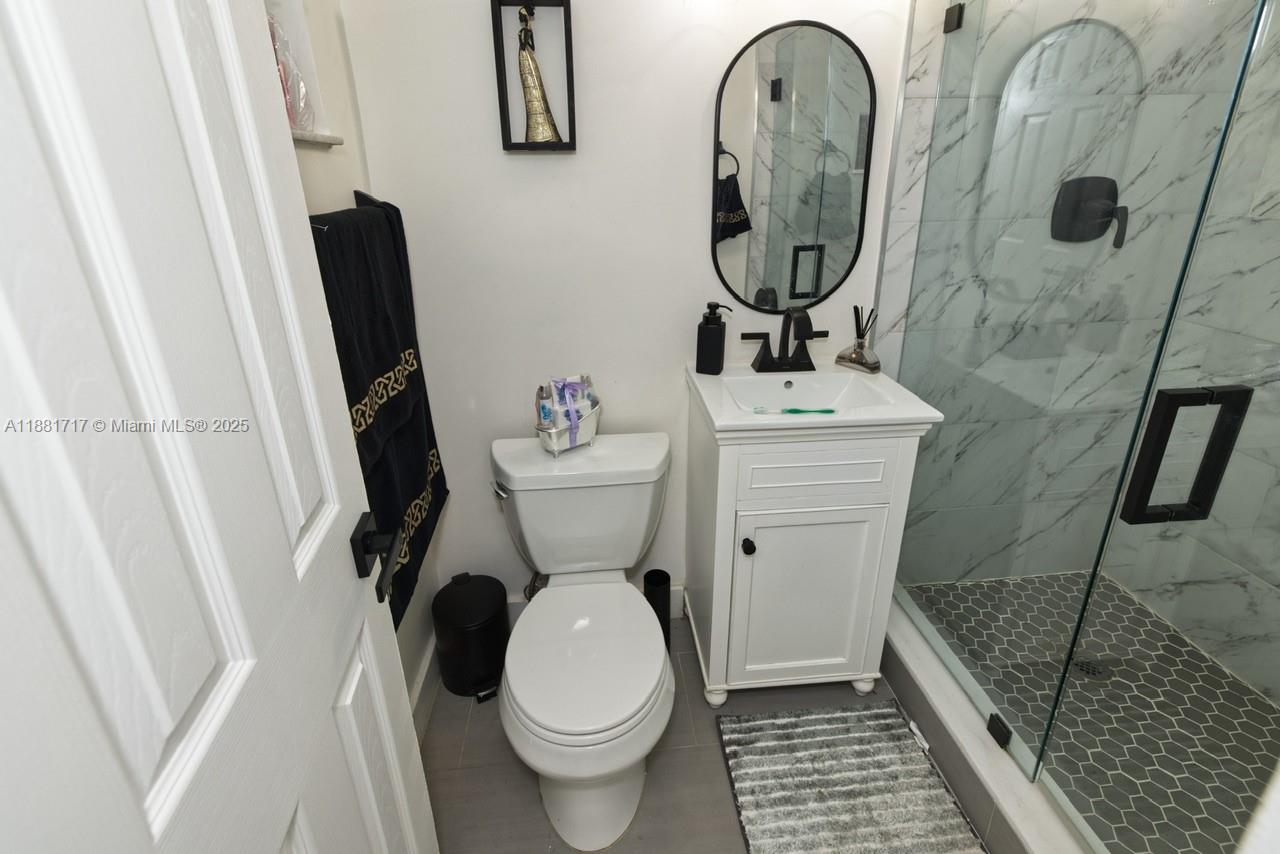 POINCIANNA MANOR SEC 4 - Residential