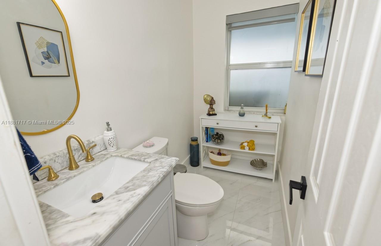 POINCIANNA MANOR SEC 4 - Residential