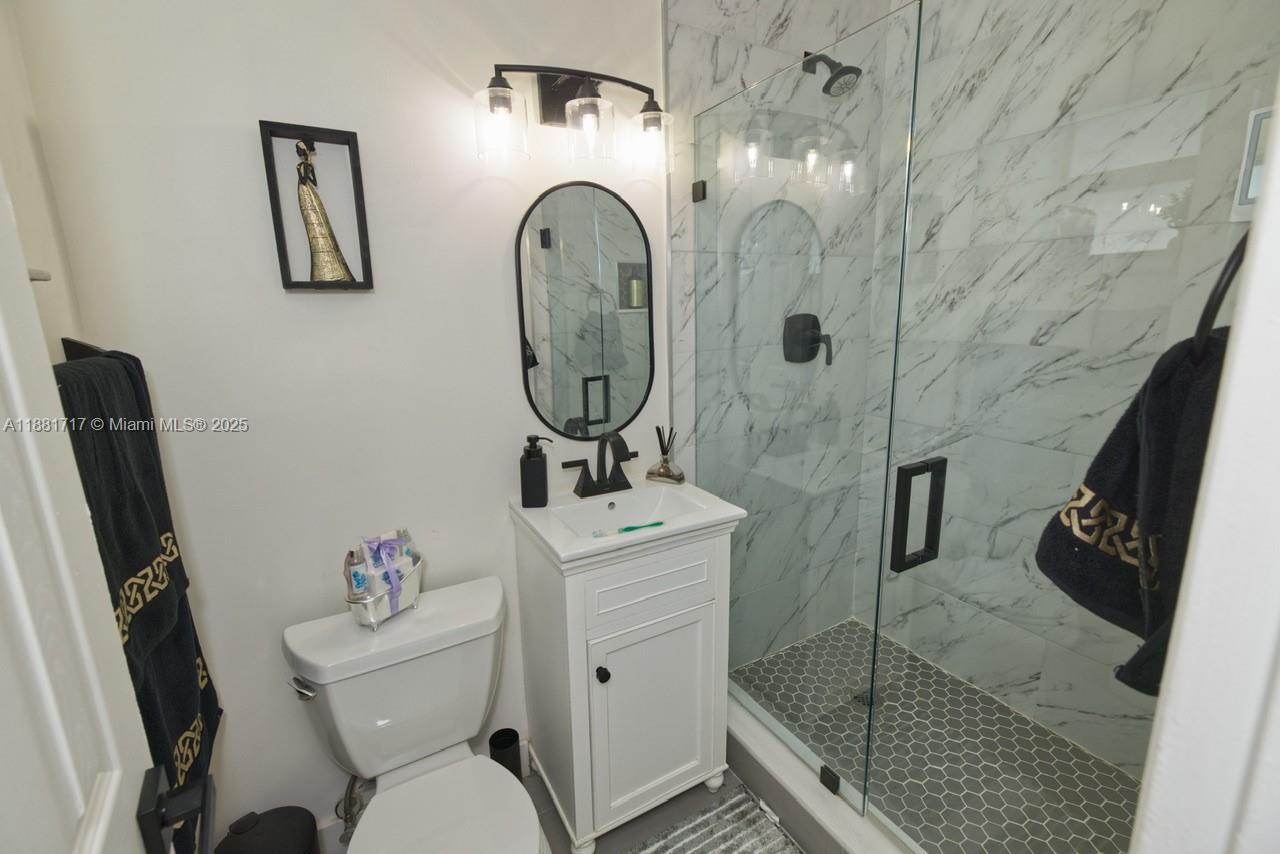 POINCIANNA MANOR SEC 4 - Residential