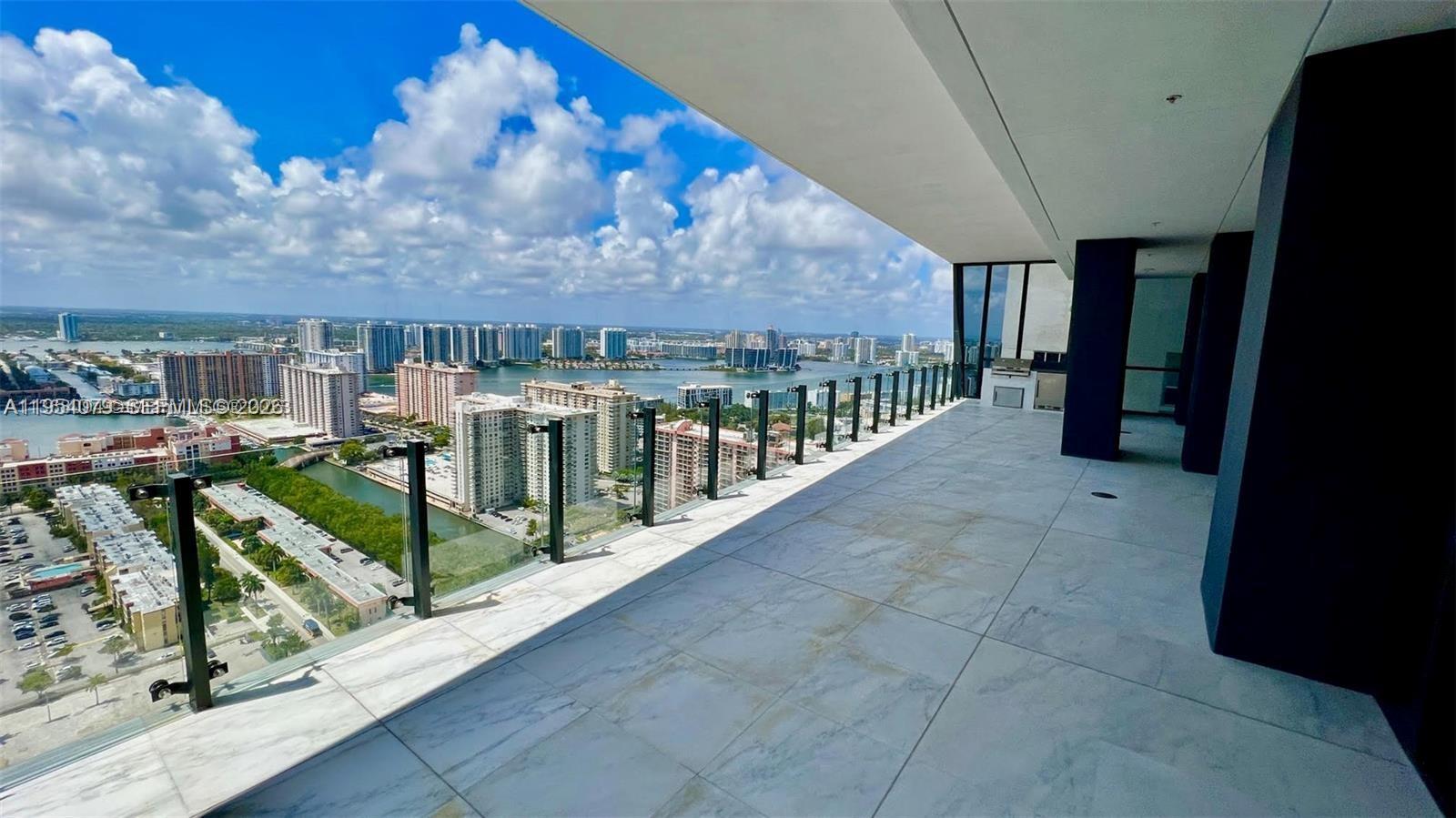 17141 Collins Ave 3102