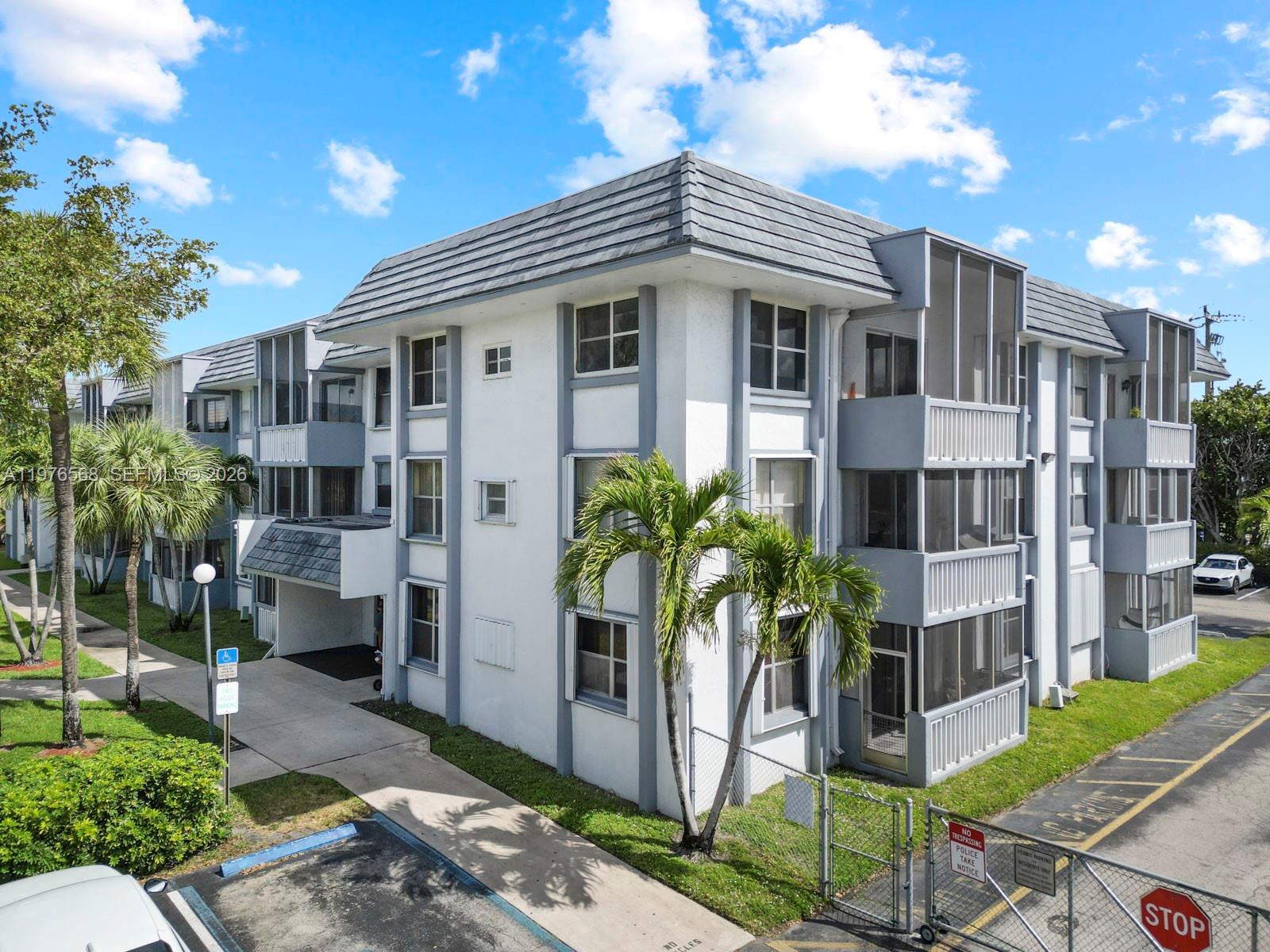 LUDLUM LAKE CONDO BLDG C - Residential