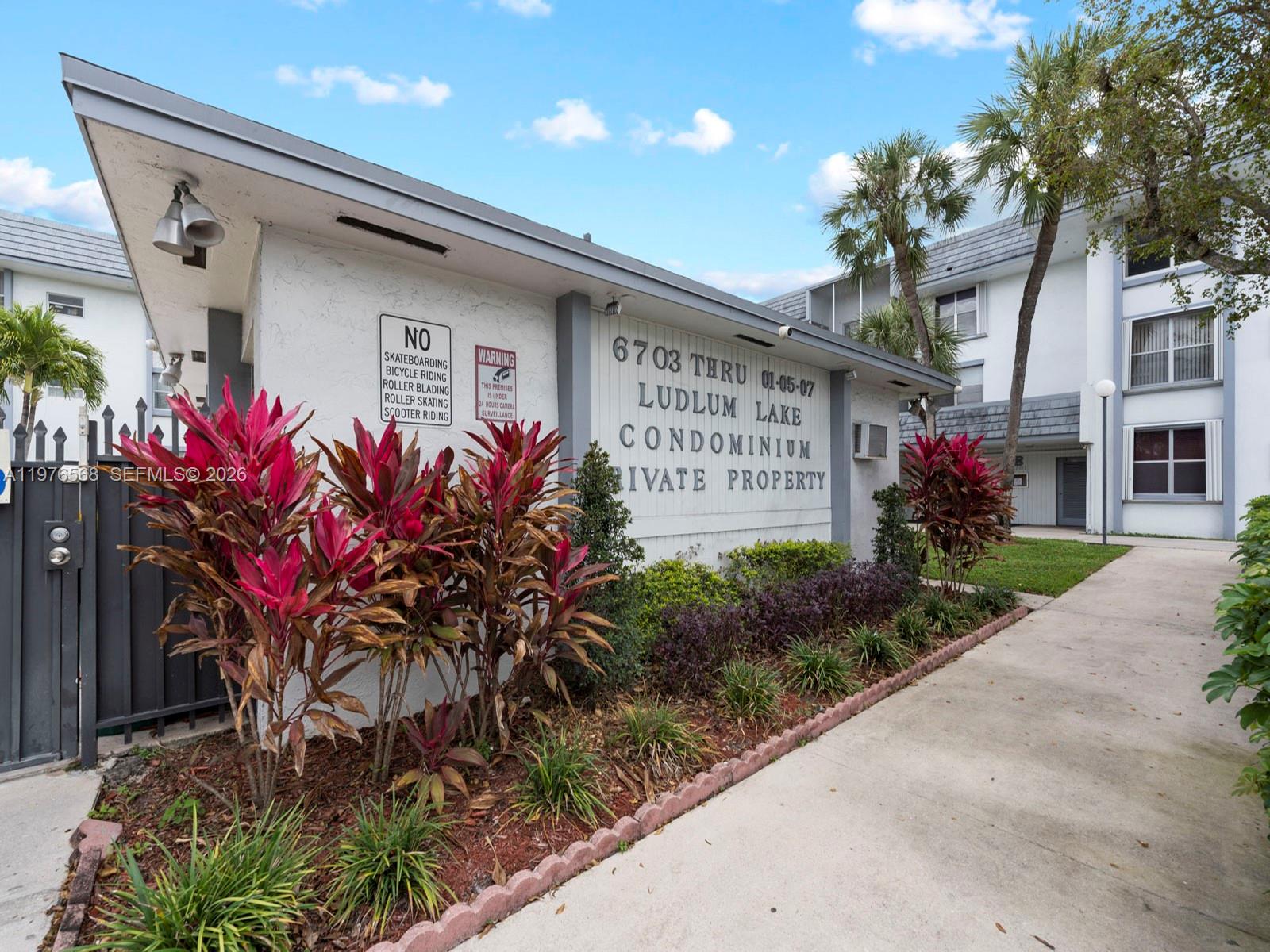 LUDLUM LAKE CONDO BLDG C - Residential