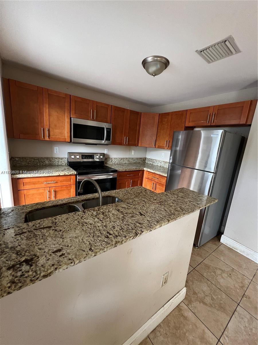 1999 NW 5th Pl #2