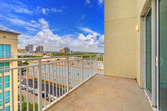 DOWNTOWN DADELAND CONDO N - Residential Lease