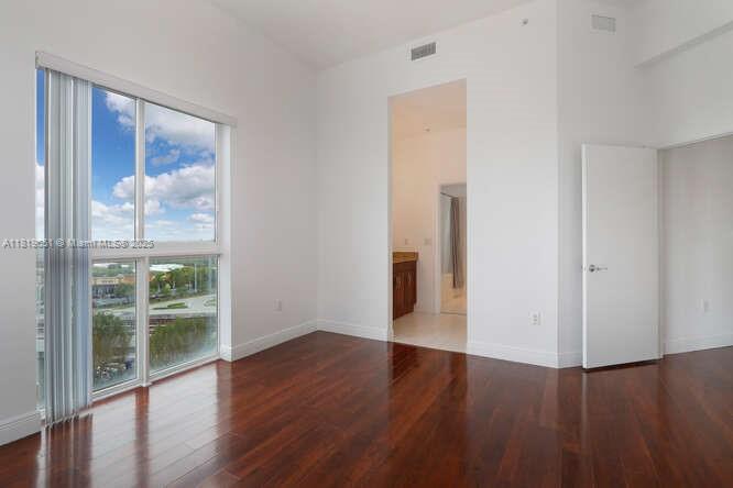 DOWNTOWN DADELAND CONDO N - Residential Lease