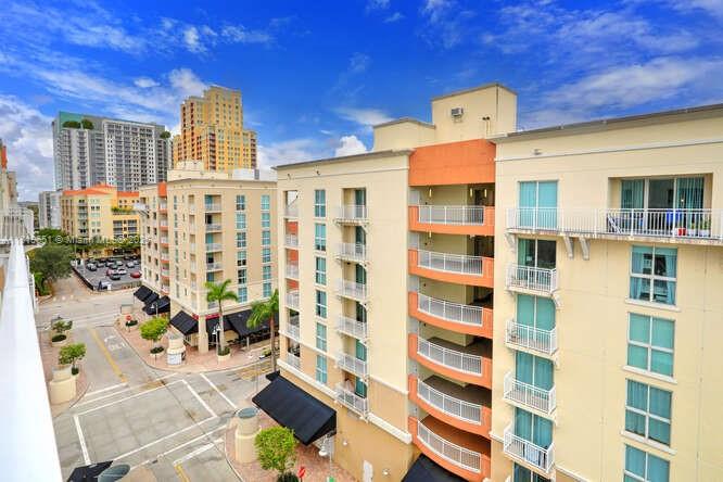 DOWNTOWN DADELAND CONDO N - Residential Lease