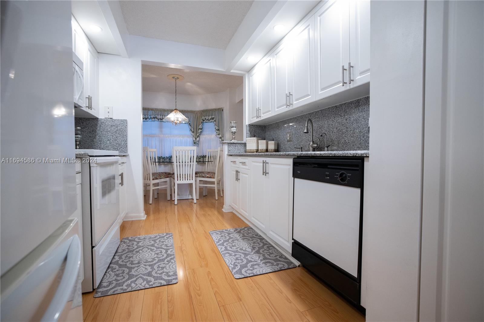 PLYMOUTH AT CENTURY VILLA - Residential