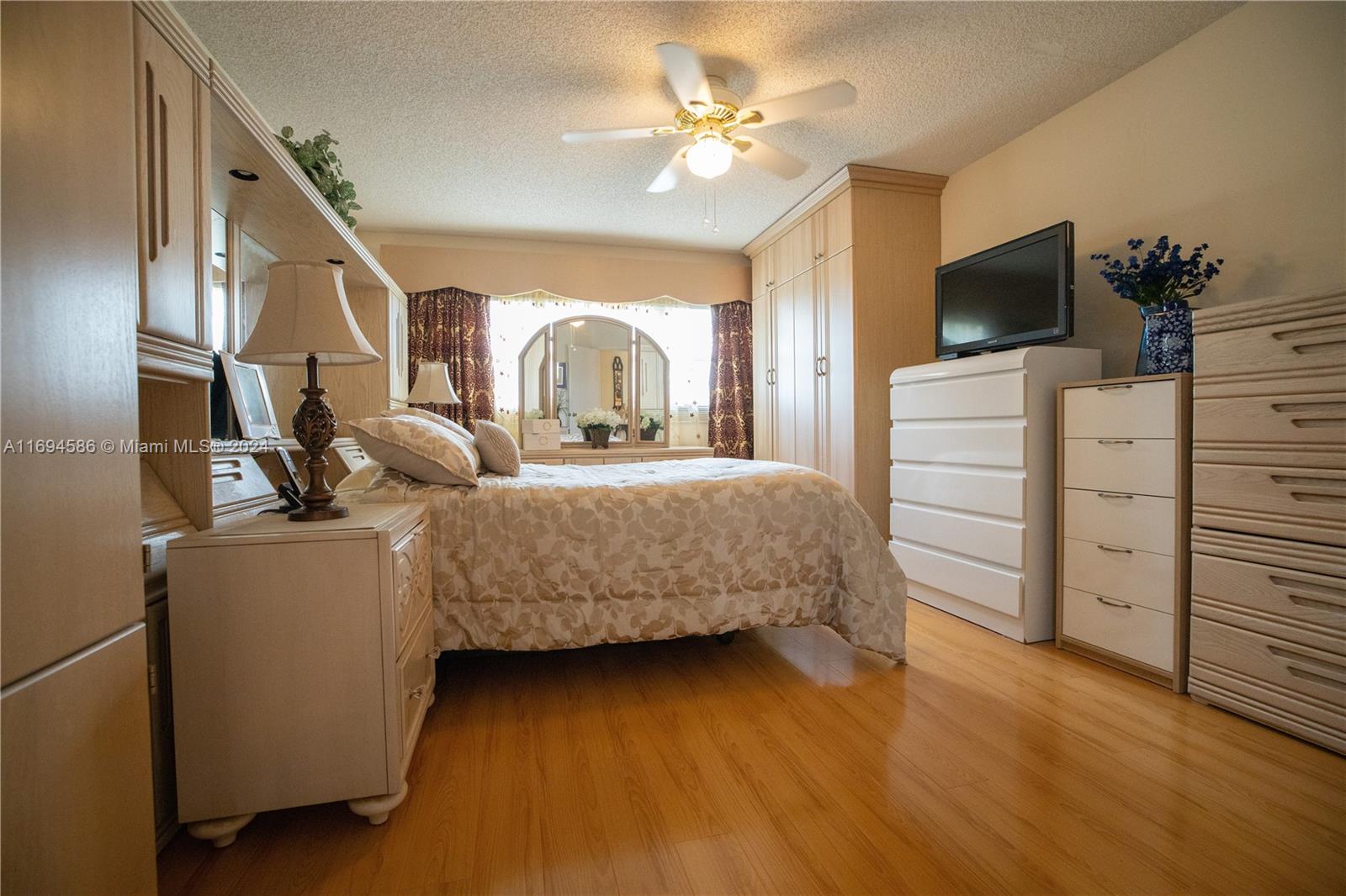 PLYMOUTH AT CENTURY VILLA - Residential