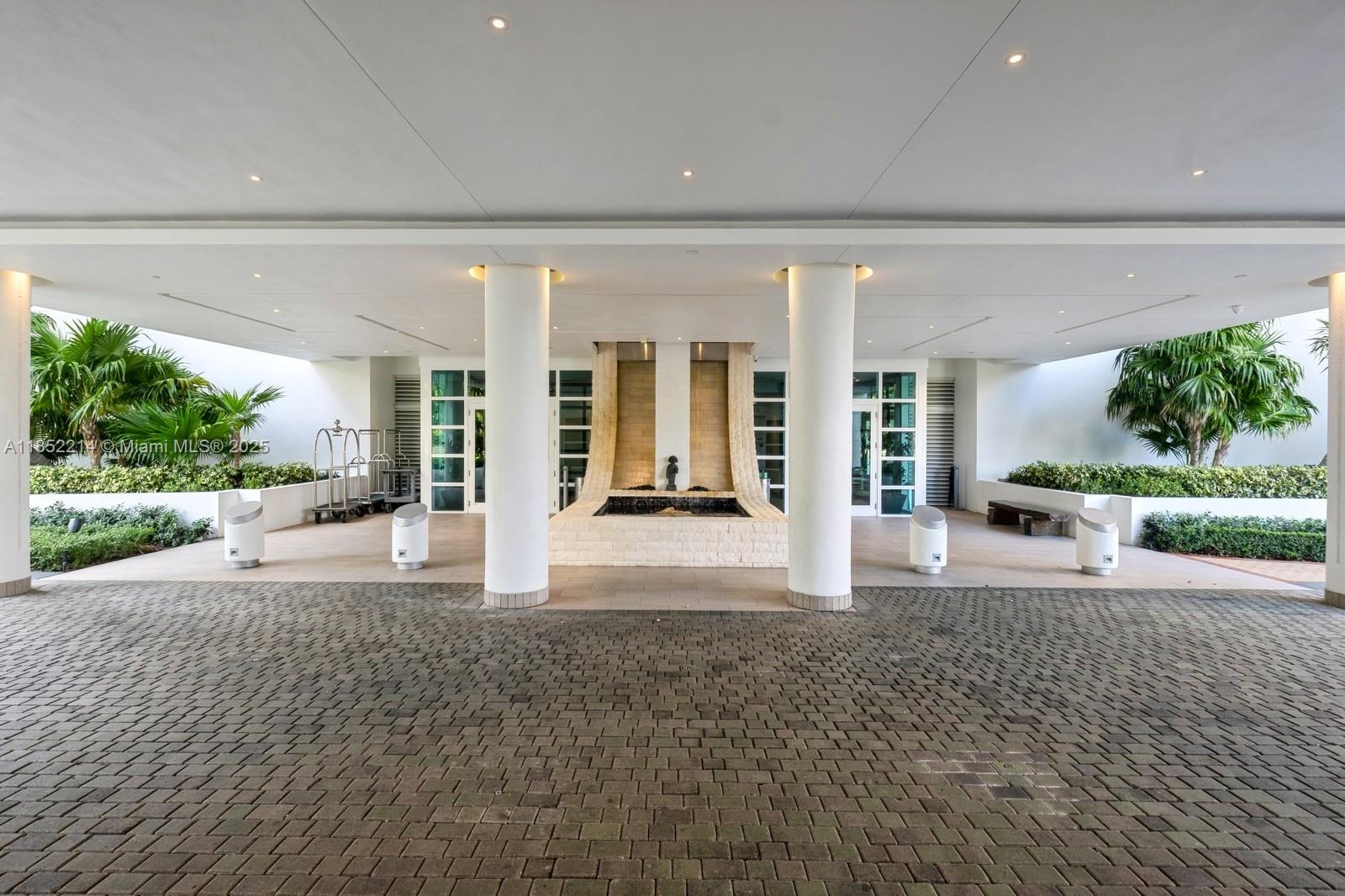 900 Brickell Key Blvd 1702