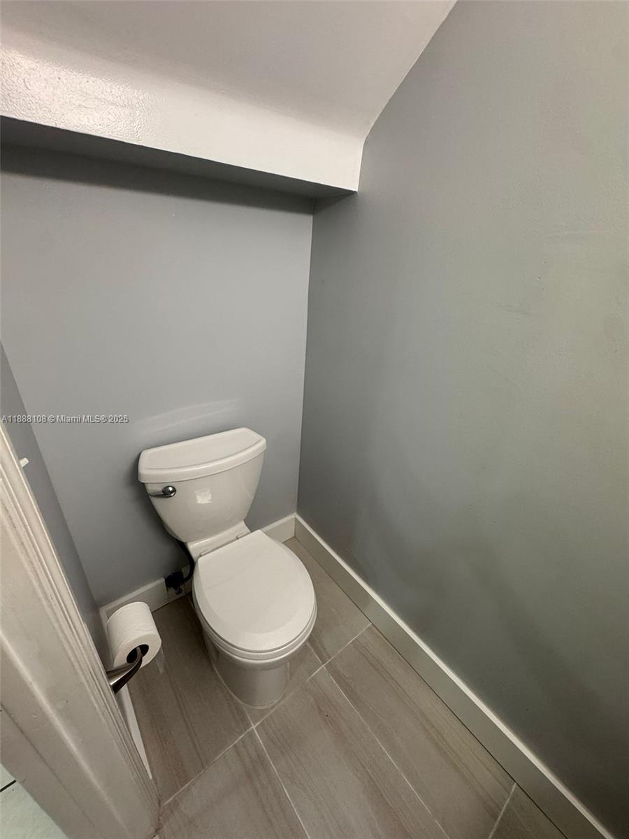 SOMERSET FOUR REPLAT - Residential