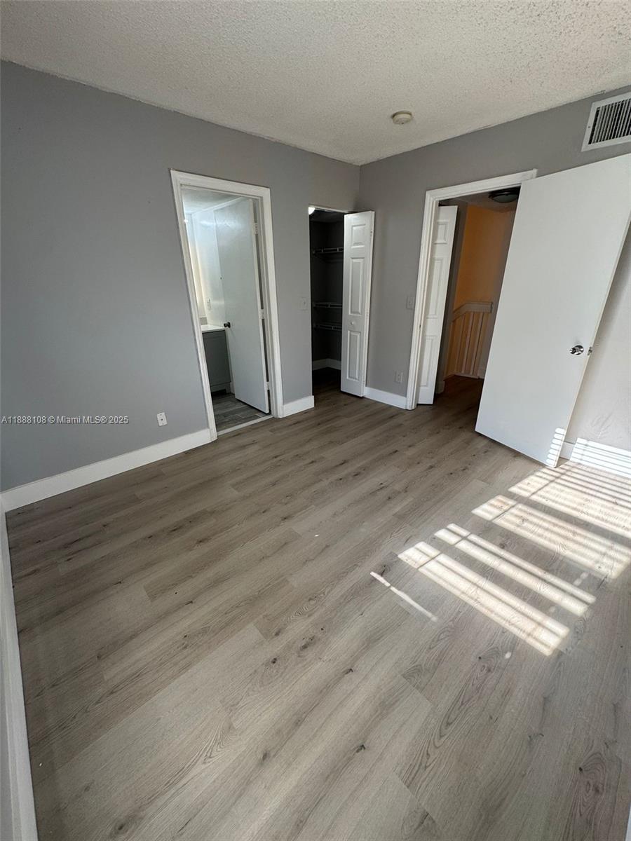 SOMERSET FOUR REPLAT - Residential