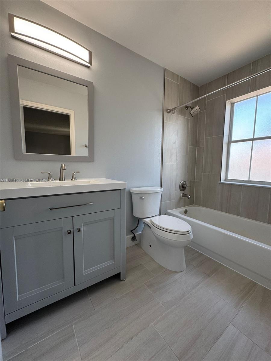 SOMERSET FOUR REPLAT - Residential