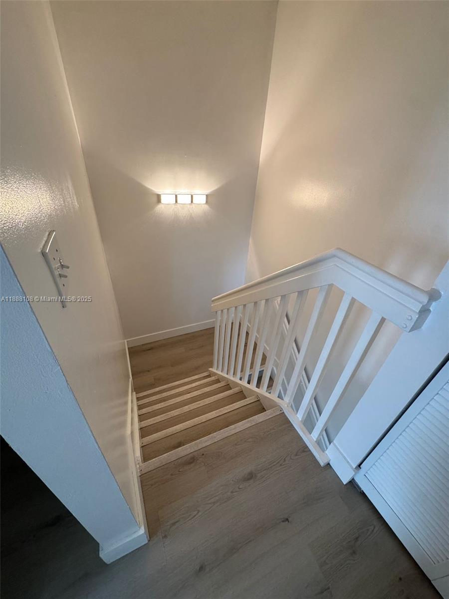 SOMERSET FOUR REPLAT - Residential