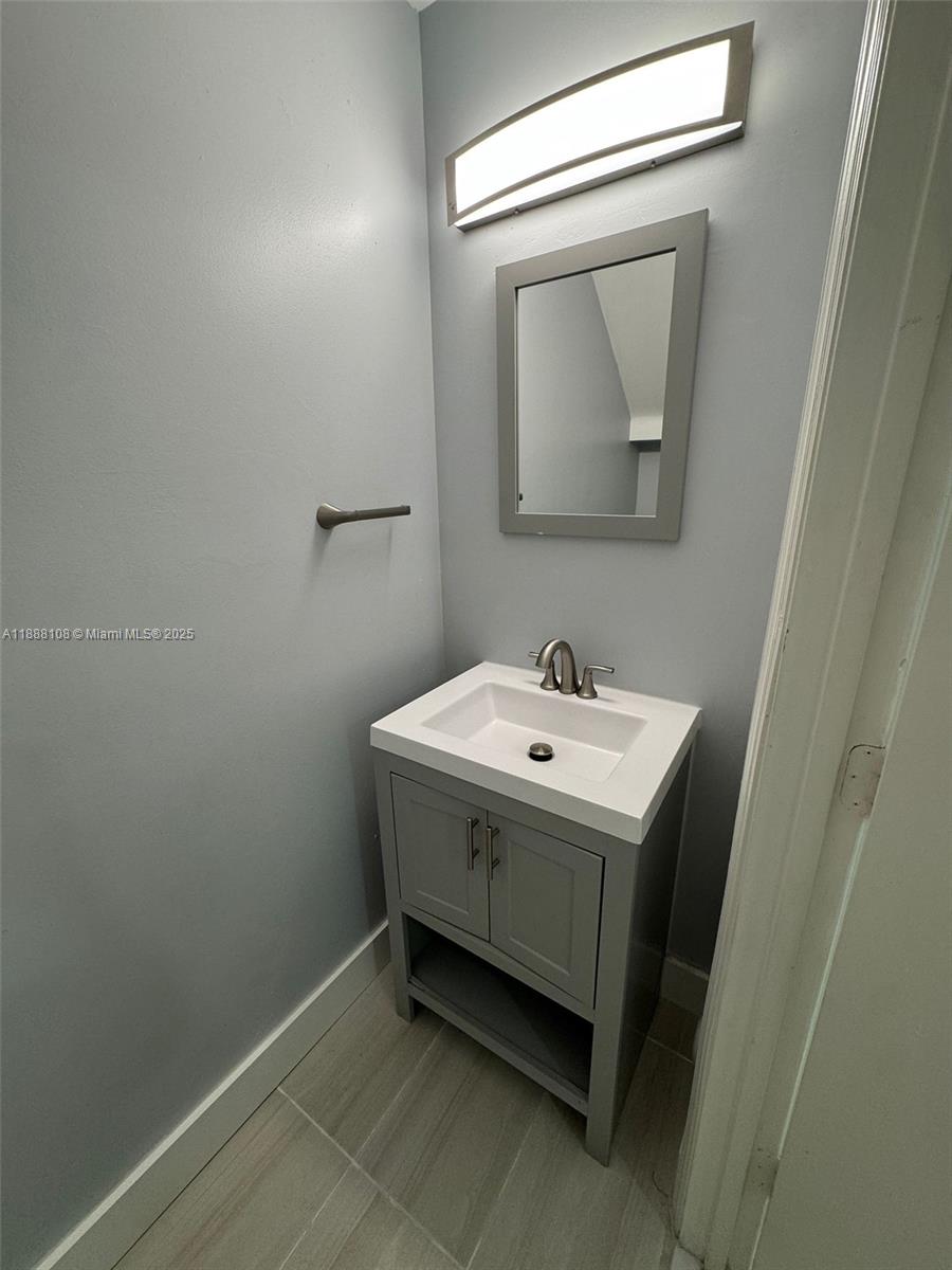 SOMERSET FOUR REPLAT - Residential