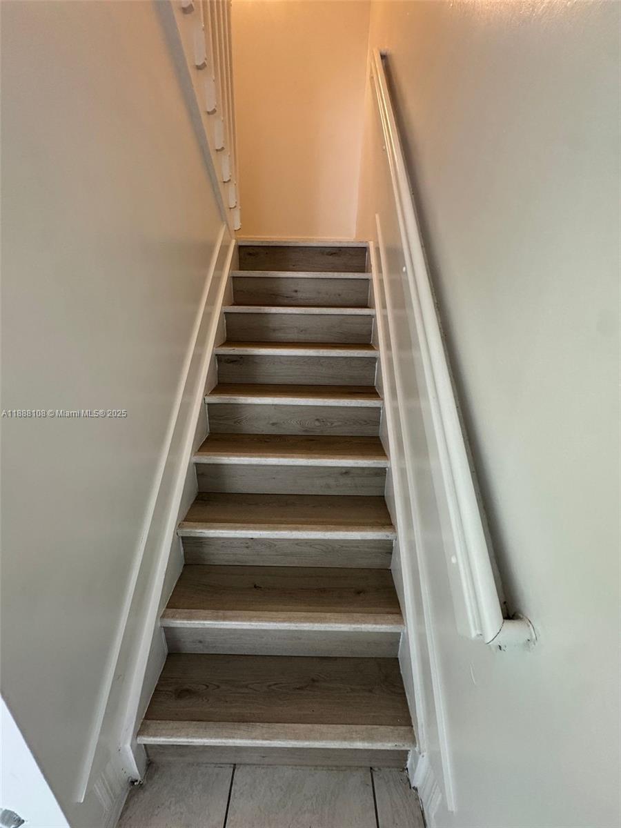 SOMERSET FOUR REPLAT - Residential