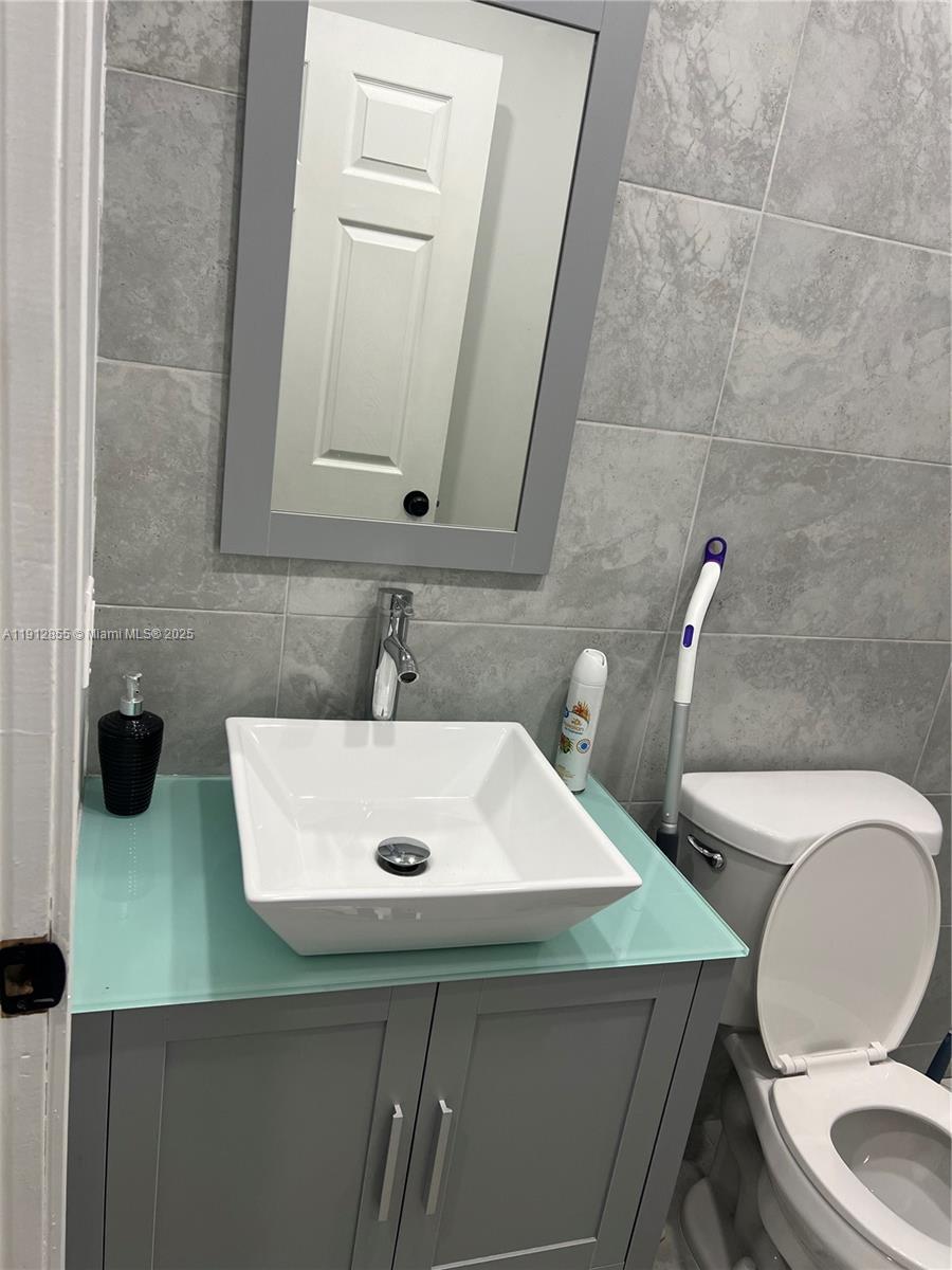 AMERICAN HOMES 1ST ADDN - Residential Lease