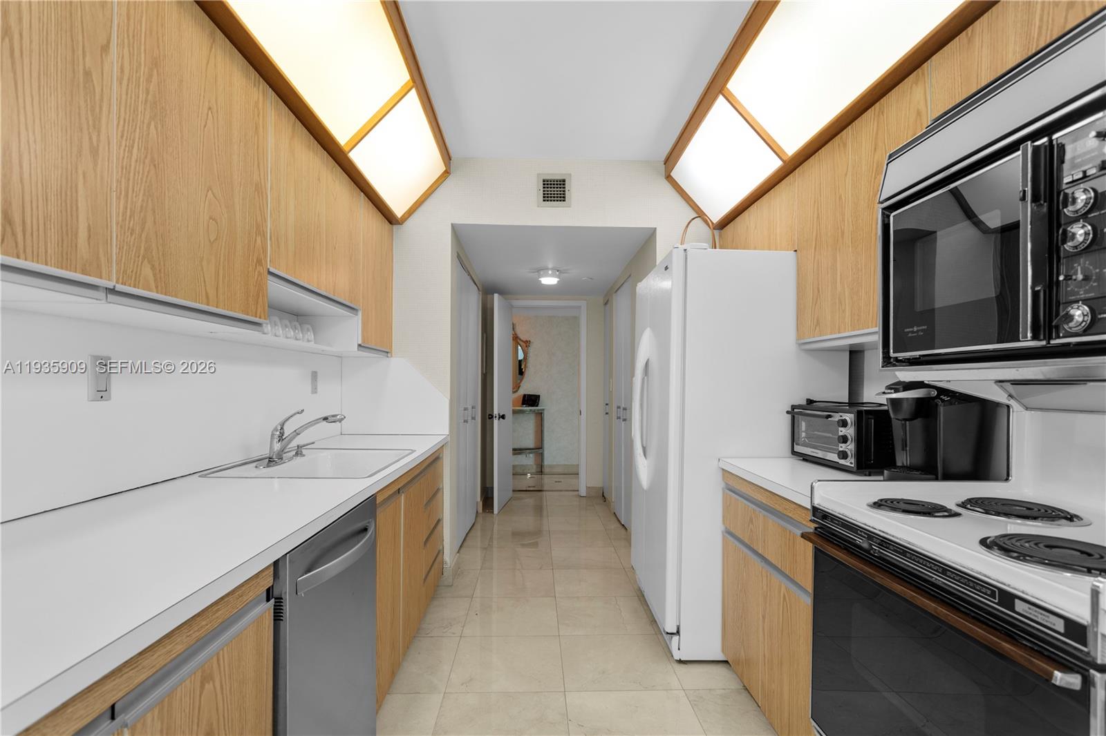 TURNBERRY ISLE CONDO - Residential