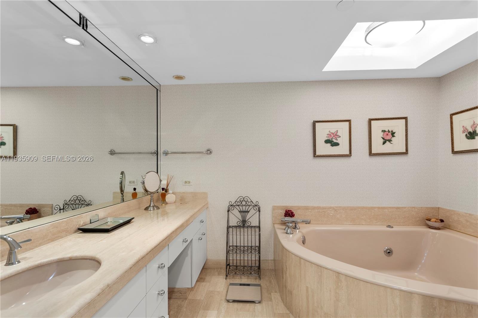 TURNBERRY ISLE CONDO - Residential