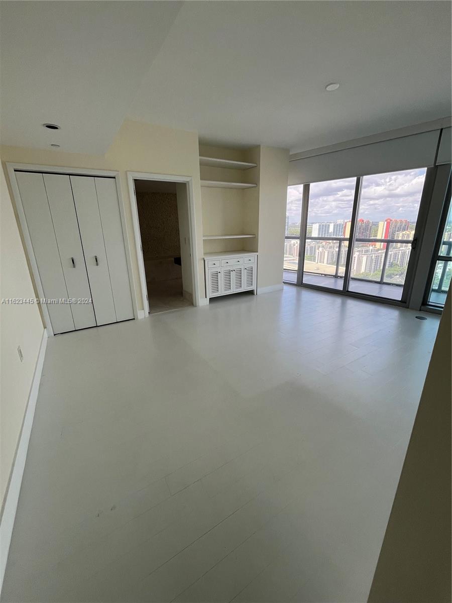 JADE OCEAN CONDO - Residential