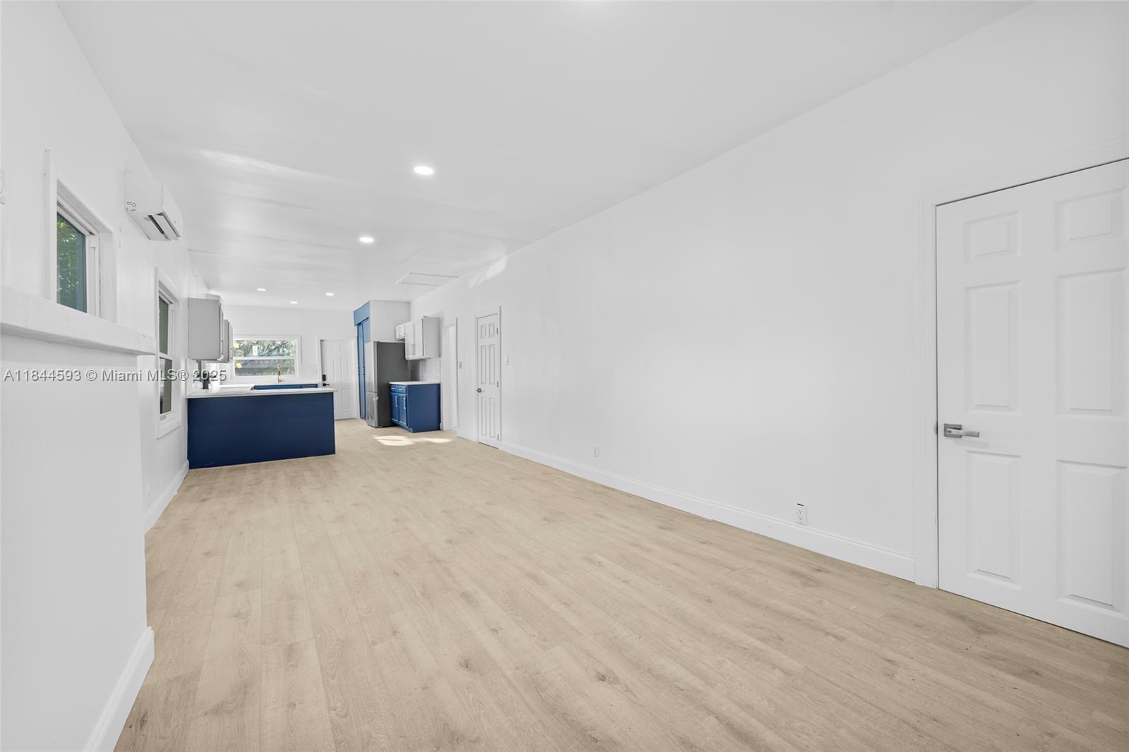 LAKE WORTH TOWN OF - Residential