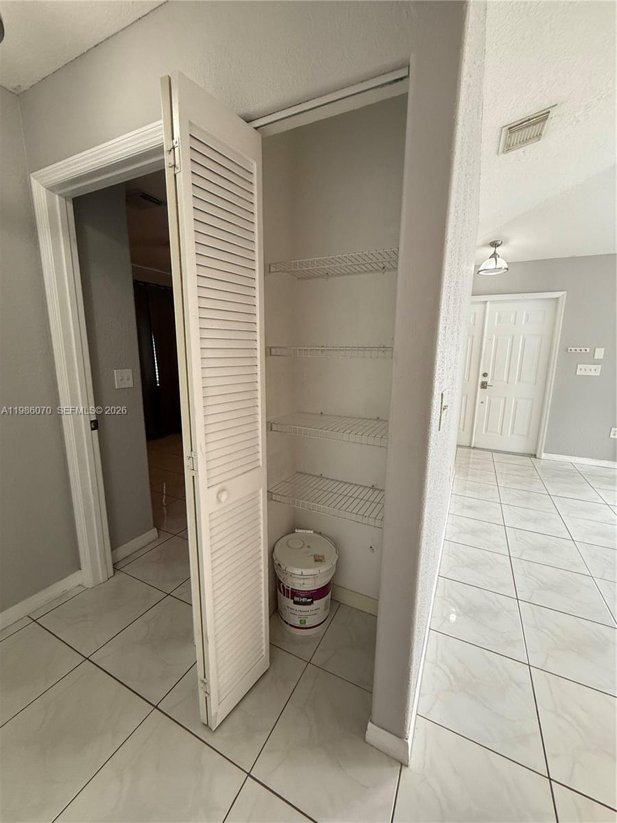 GOLDEN EAGLE ESTATES SEC - Residential Lease