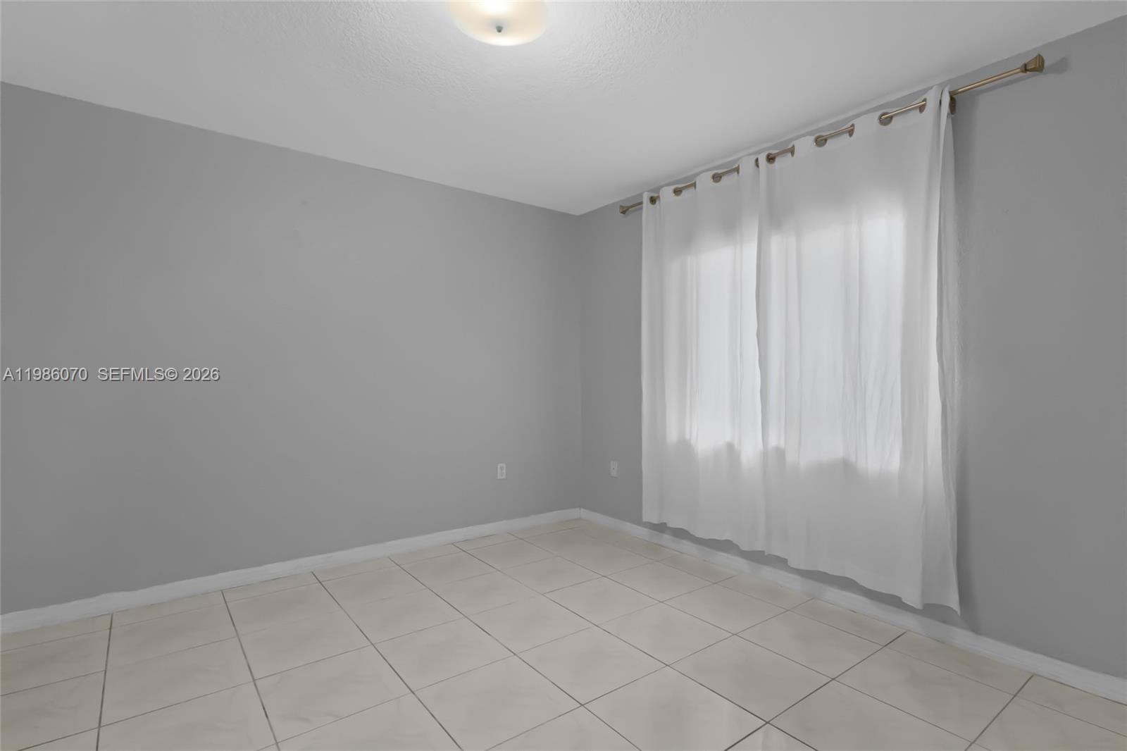 GOLDEN EAGLE ESTATES SEC - Residential Lease