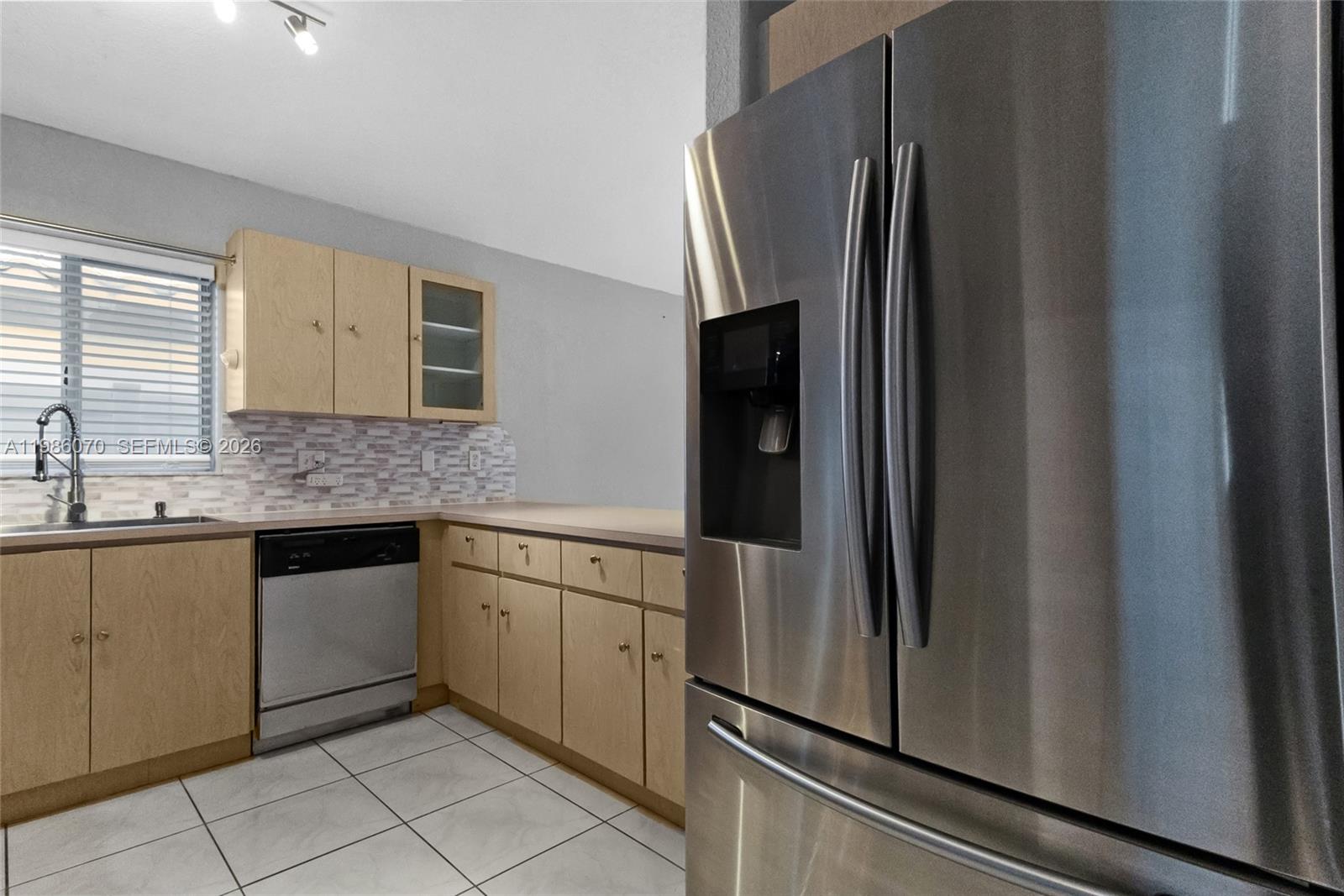 GOLDEN EAGLE ESTATES SEC - Residential Lease