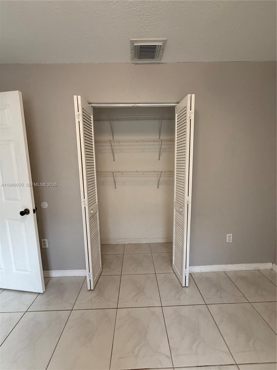 GOLDEN EAGLE ESTATES SEC - Residential Lease