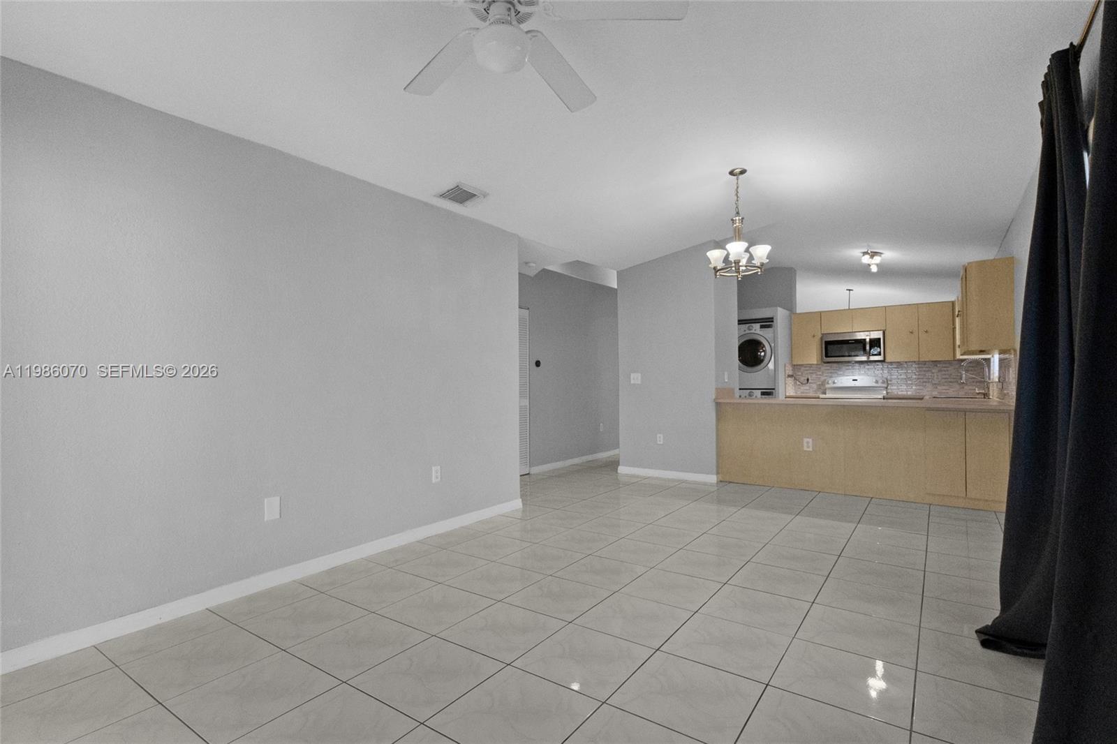 GOLDEN EAGLE ESTATES SEC - Residential Lease