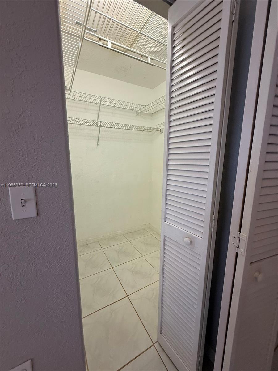 GOLDEN EAGLE ESTATES SEC - Residential Lease