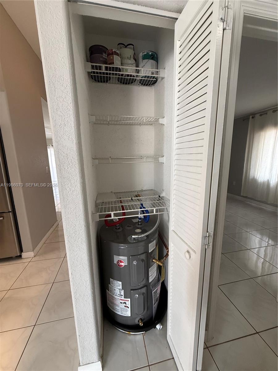 GOLDEN EAGLE ESTATES SEC - Residential Lease