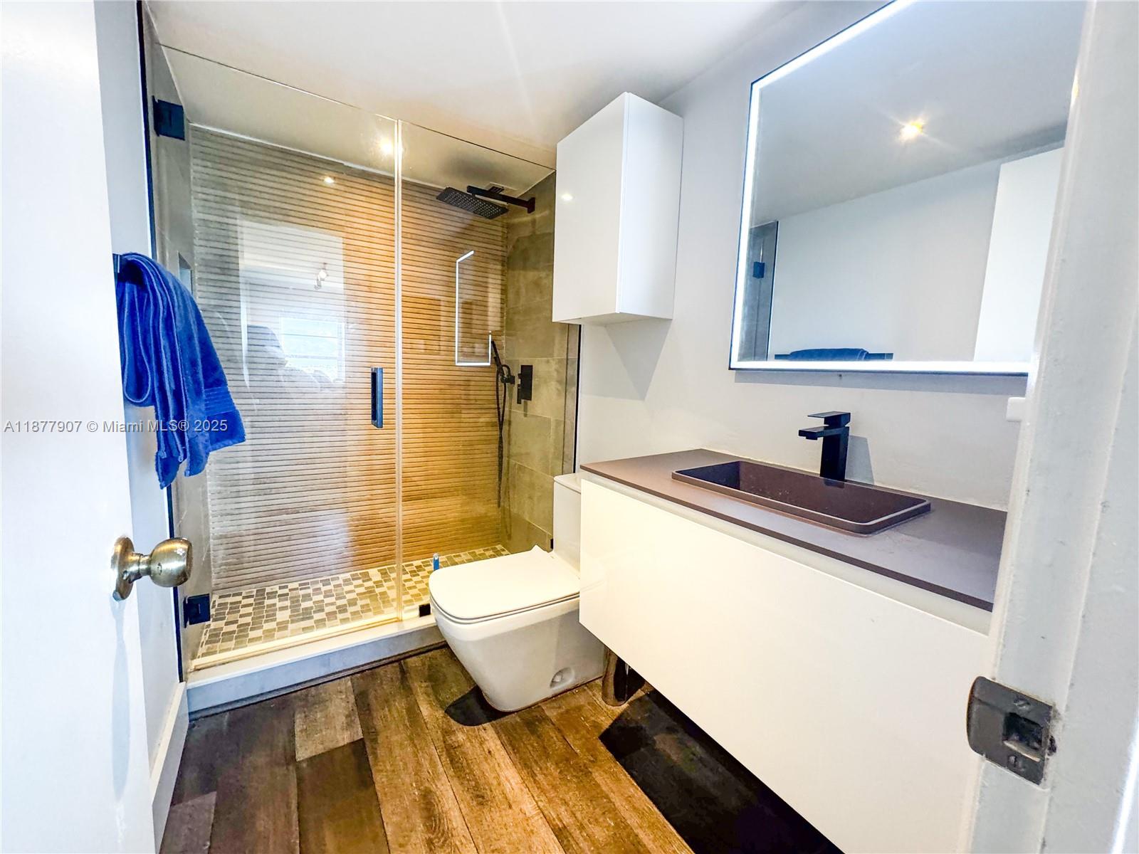 ESSEX TOWER CONDO - Residential