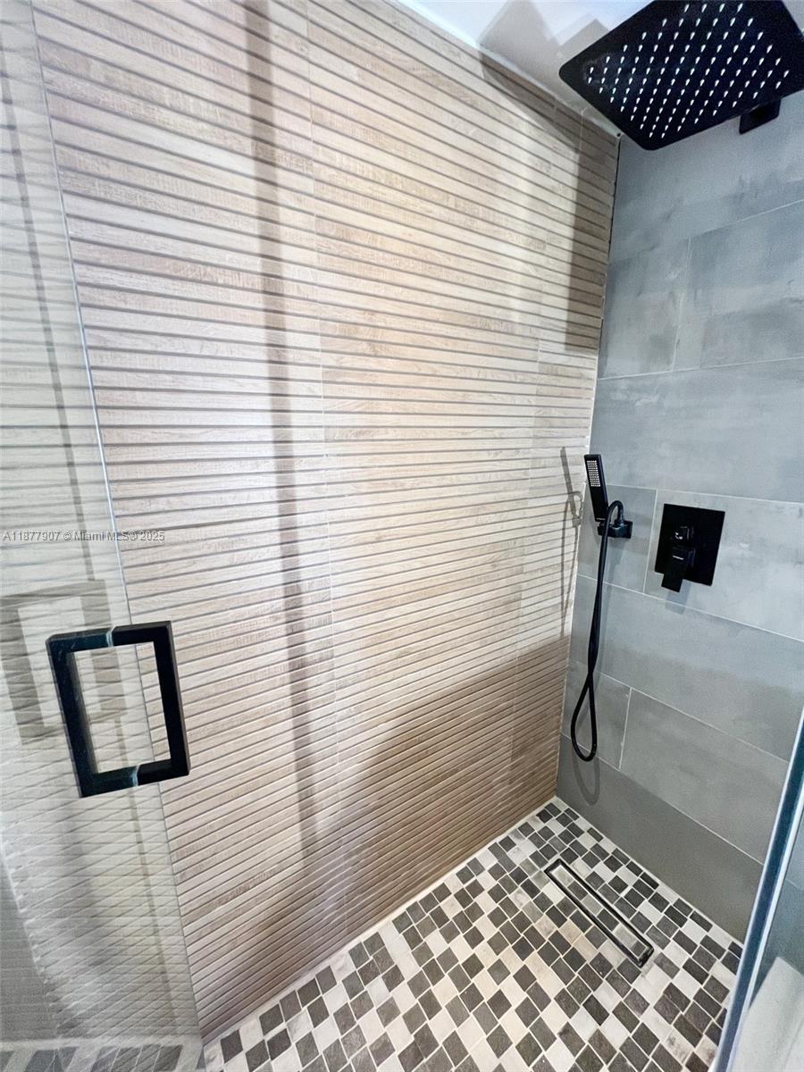 ESSEX TOWER CONDO - Residential