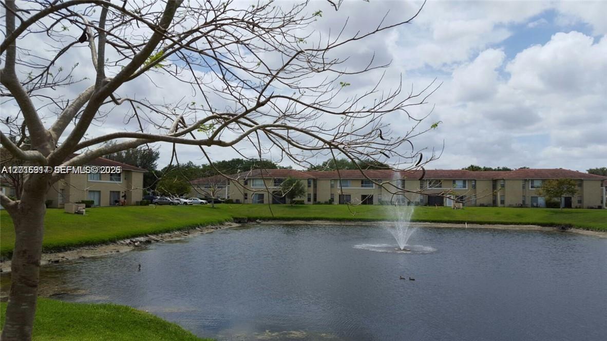 LAKEWOOD VILLAGE - Residential Lease