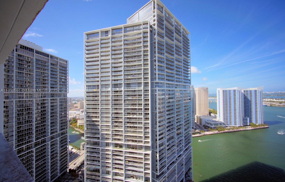 ICON BRICKELL NO TWO - Residential