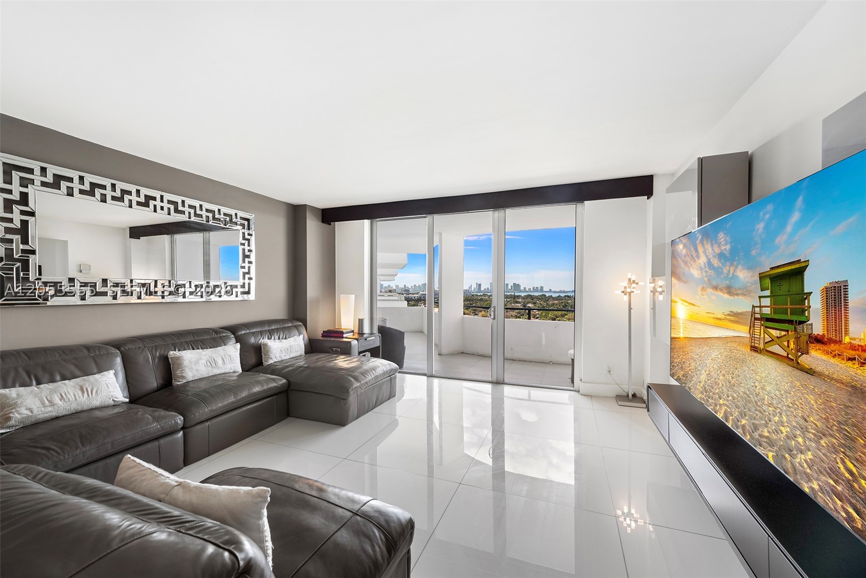 5151 Collins Ave 1420