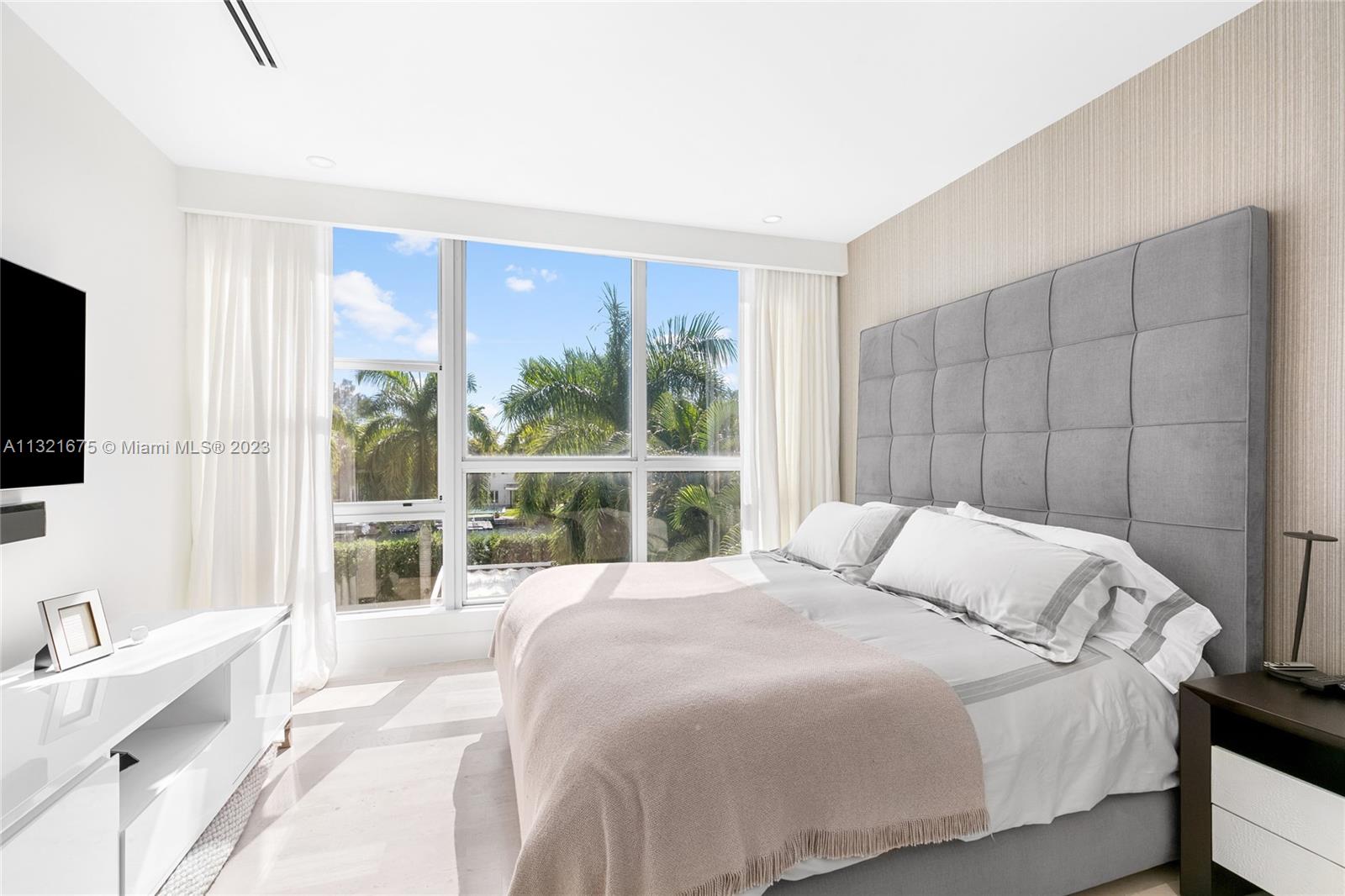 NORMANDY GOLF COURSE - Residential