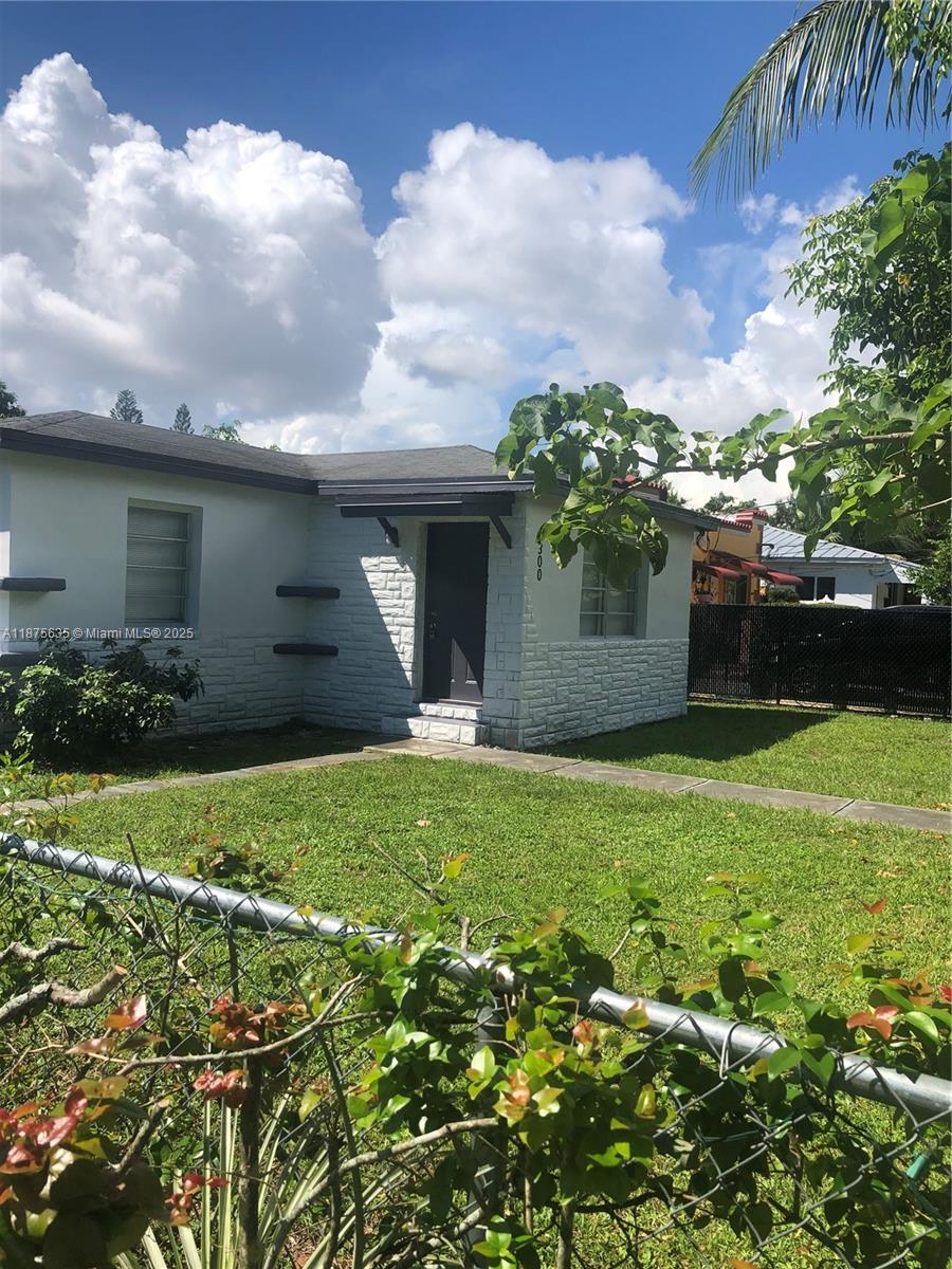 PINEWOOD PARK PL AMD 2ND - Residential