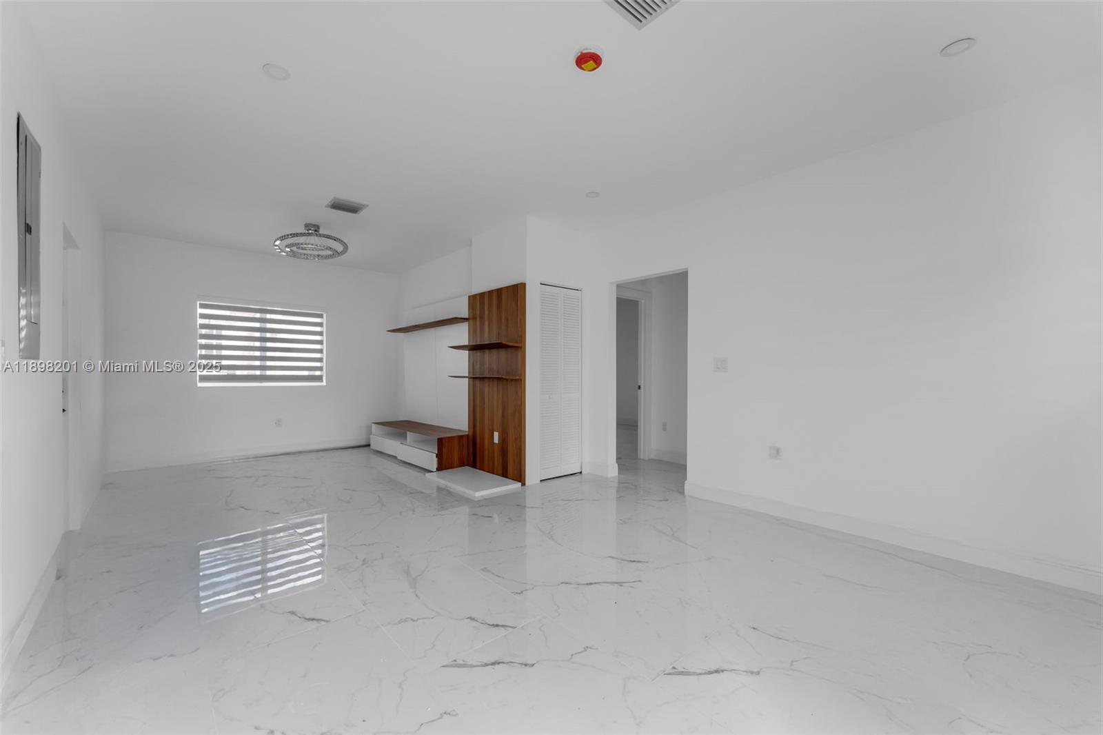 OLYMPIC HEIGHTS - Residential Income