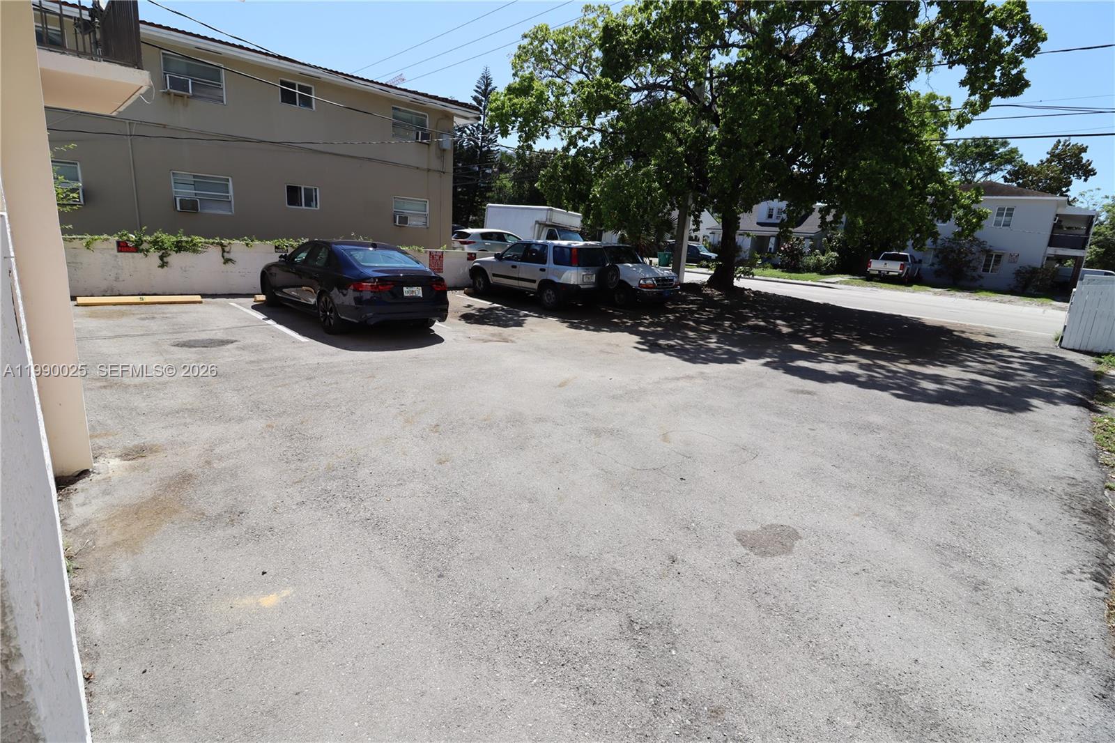 BRICKELL RIVERVIEW - Residential Lease