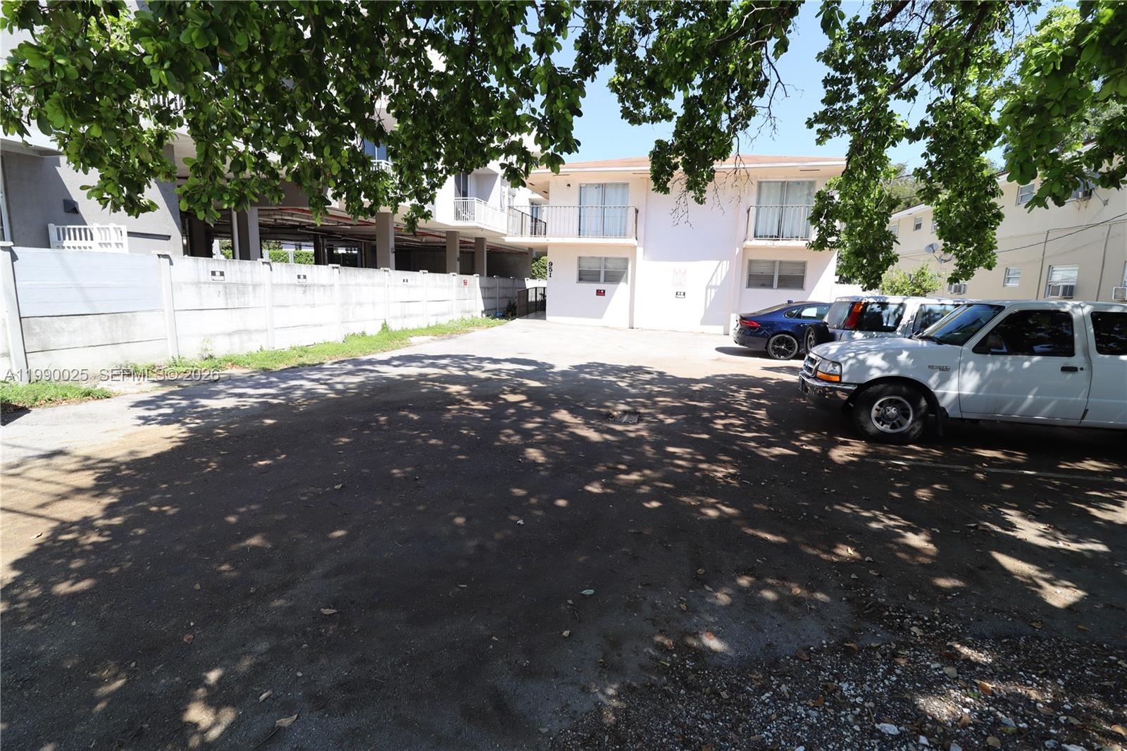 BRICKELL RIVERVIEW - Residential Lease