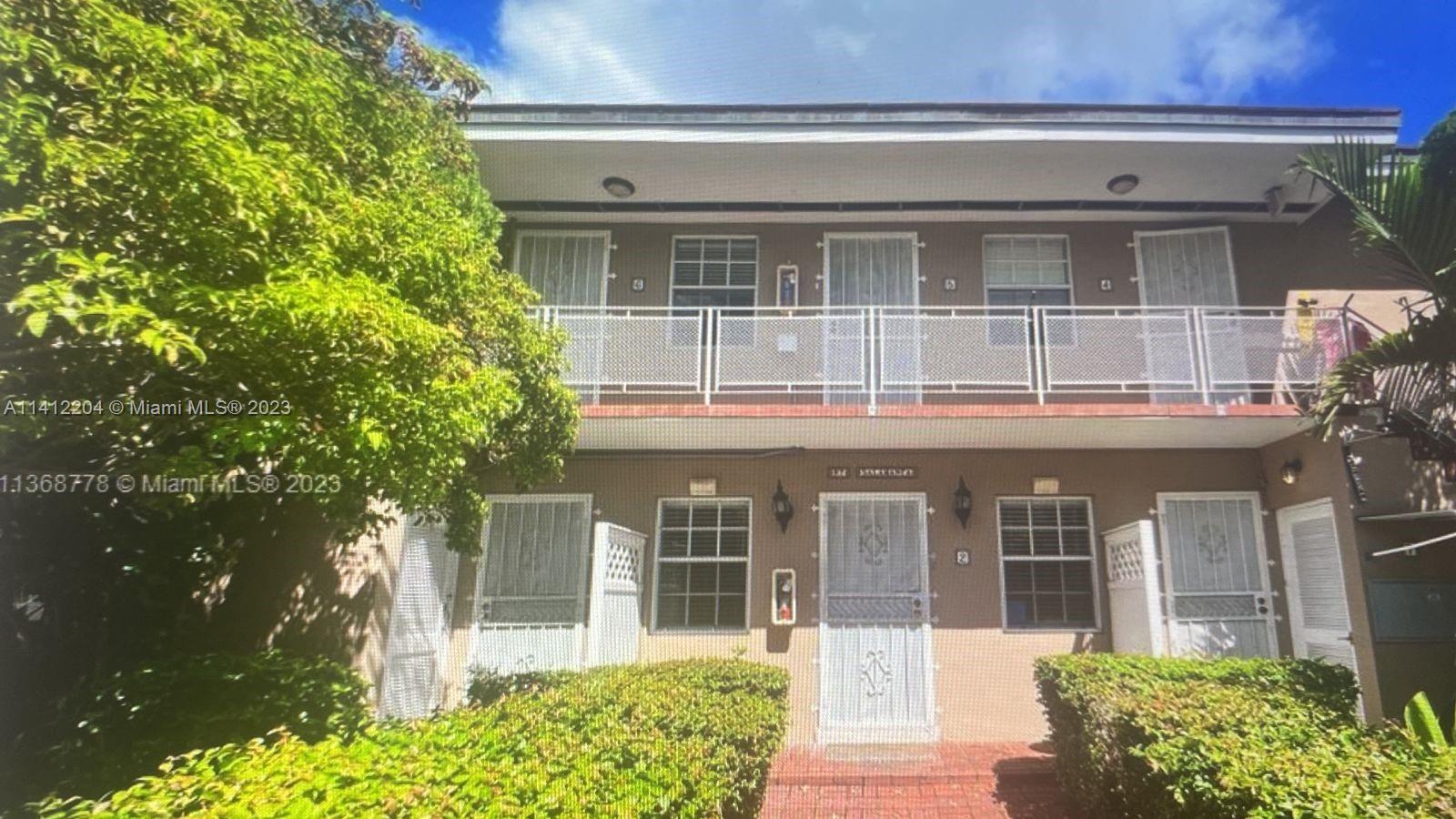JUST LISTED CORAL GABLES CORNER-MULTIFAMILY, GREAT DEAL FOR INVESTORS!! This multifamily consists in six 1 bedroom/ 1 bathroom units, with 6 parking spaces. Building remodeled, and very well maintained. Laundry facility in the building, leases in place, low monthly expenses. Property is in an unbeatable location of Coral Gables, with an annual income of $147,540.00 Won't last, Call today!