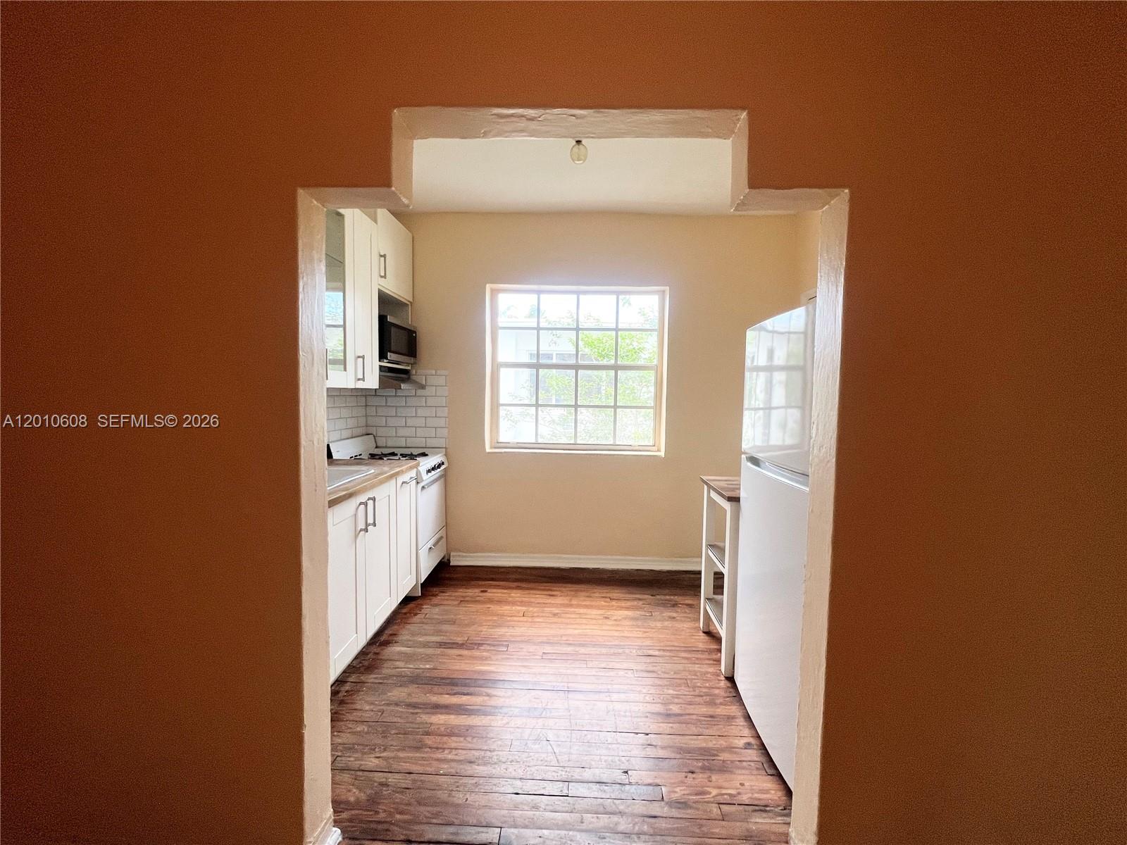 ST REMY CONDO - Residential